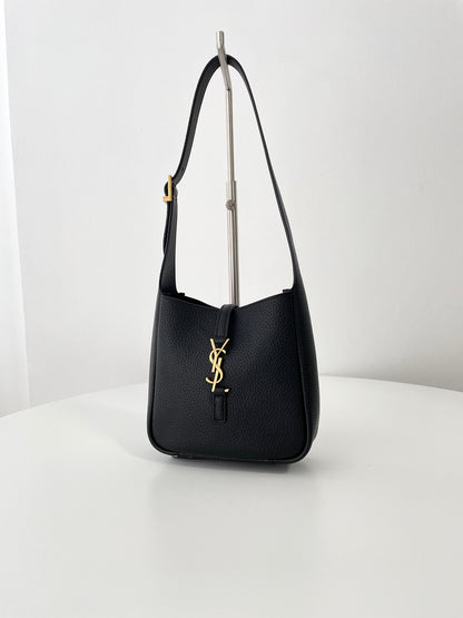 Saint Laurent LE 5 À 7 Soft Hobo Mini – 2024 Collection