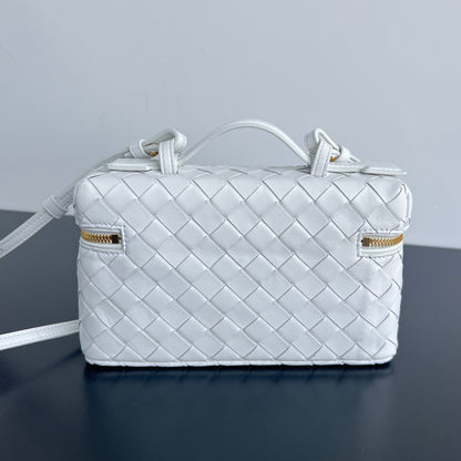 Bottega Veneta Intrecciato Vanity Case