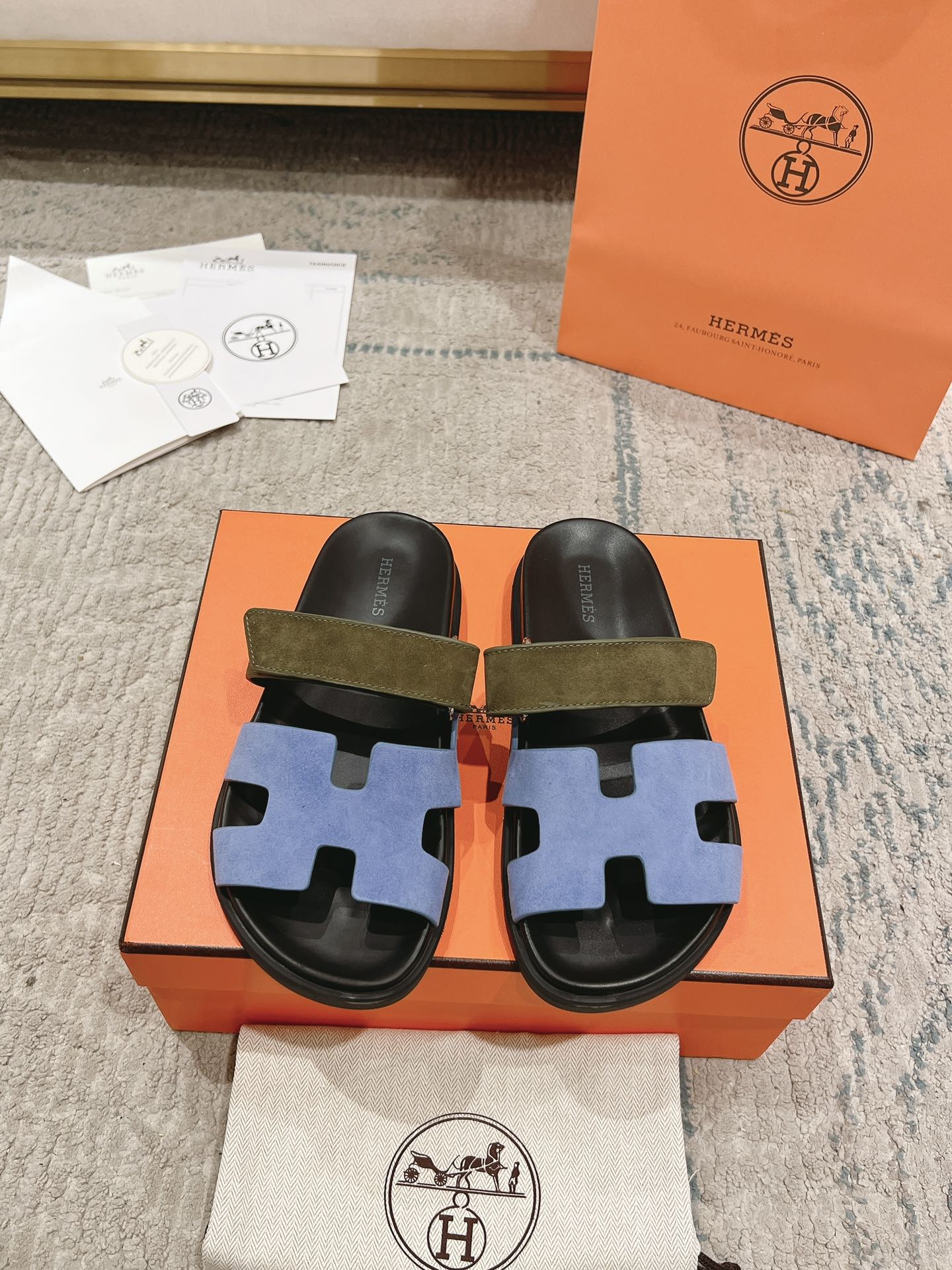 Hermès Chypre Leather Unisex Slides – 2023SS