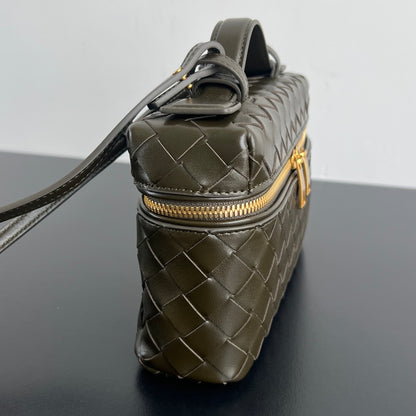 Bottega Veneta Intrecciato Vanity Case
