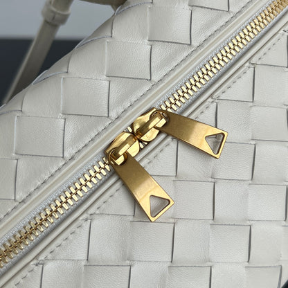 Bottega Veneta Intrecciato Vanity Case