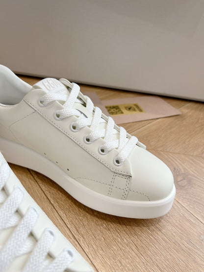 Golden Goose Space Distressed Sneakers – 2024 Collection