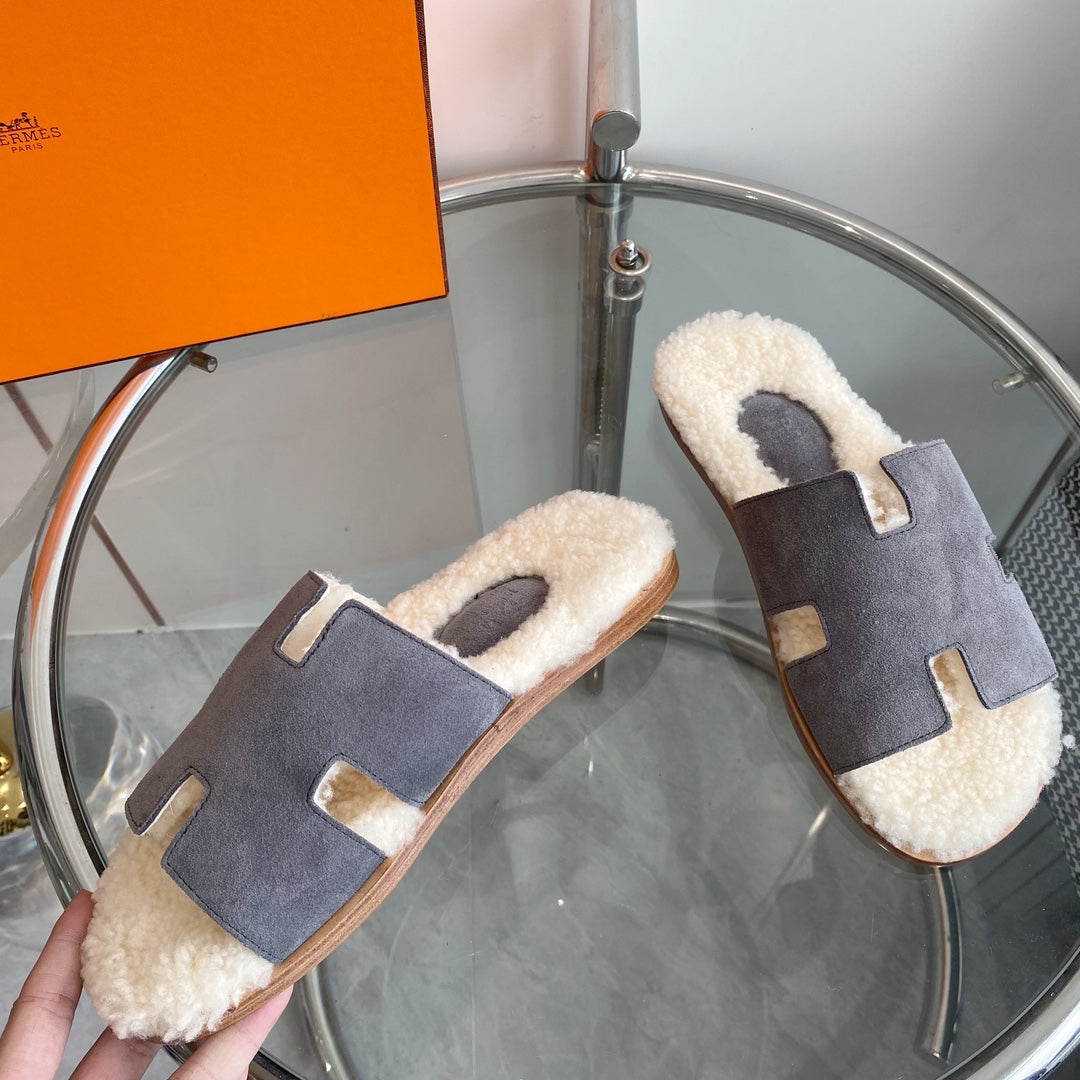 Hermès Izmir Classic H Wool Slippers