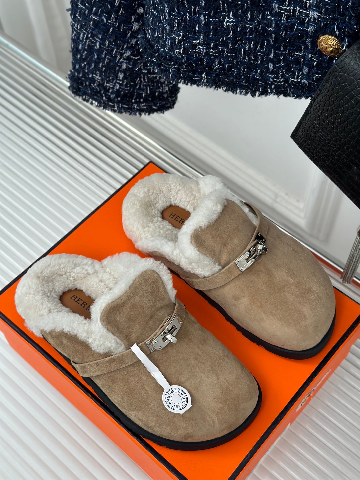 Hermès Kelly Buckle Furry Slippers – Autumn/Winter Collection