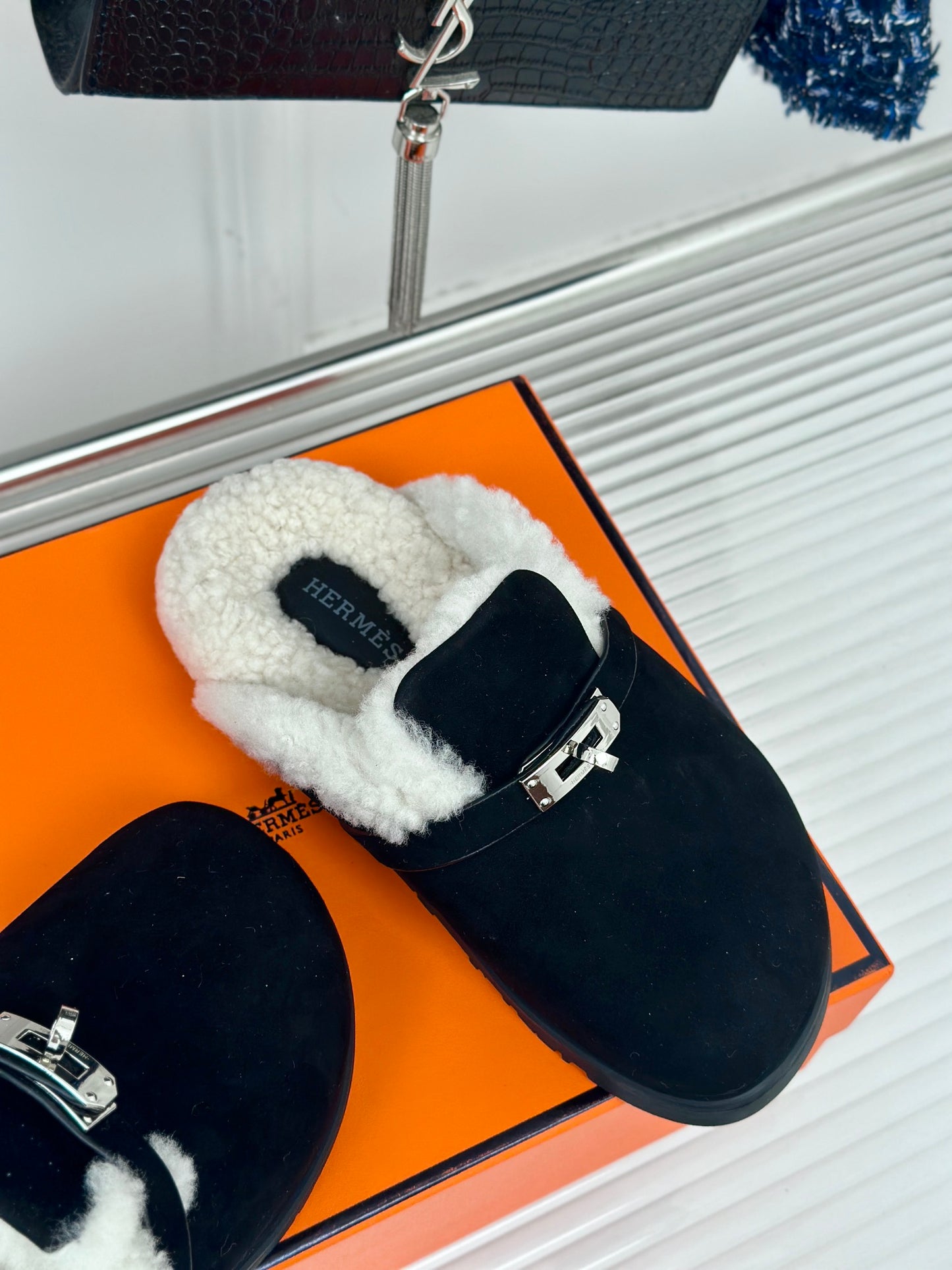 Hermès Kelly Buckle Furry Slippers – Autumn/Winter Collection