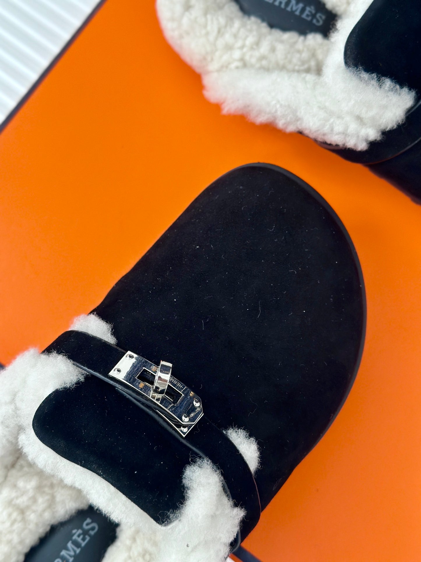 Hermès Kelly Buckle Furry Slippers – Autumn/Winter Collection
