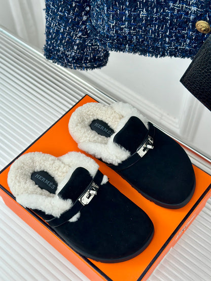 Hermès Kelly Buckle Furry Slippers – Autumn/Winter Collection
