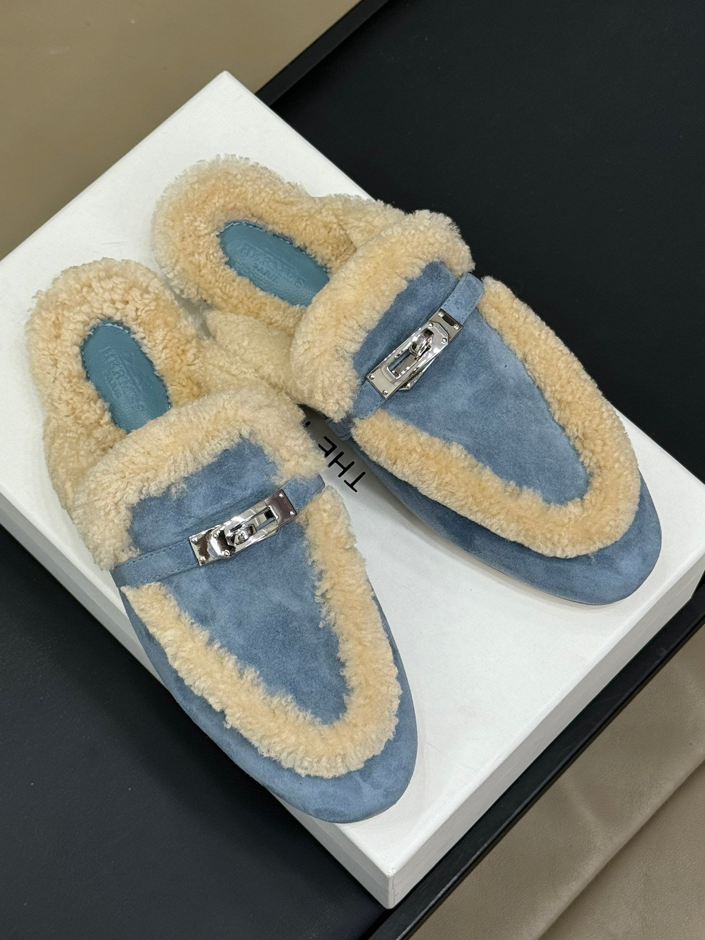 Hermès H Kelly Classic Mule Slippers – 24FW
