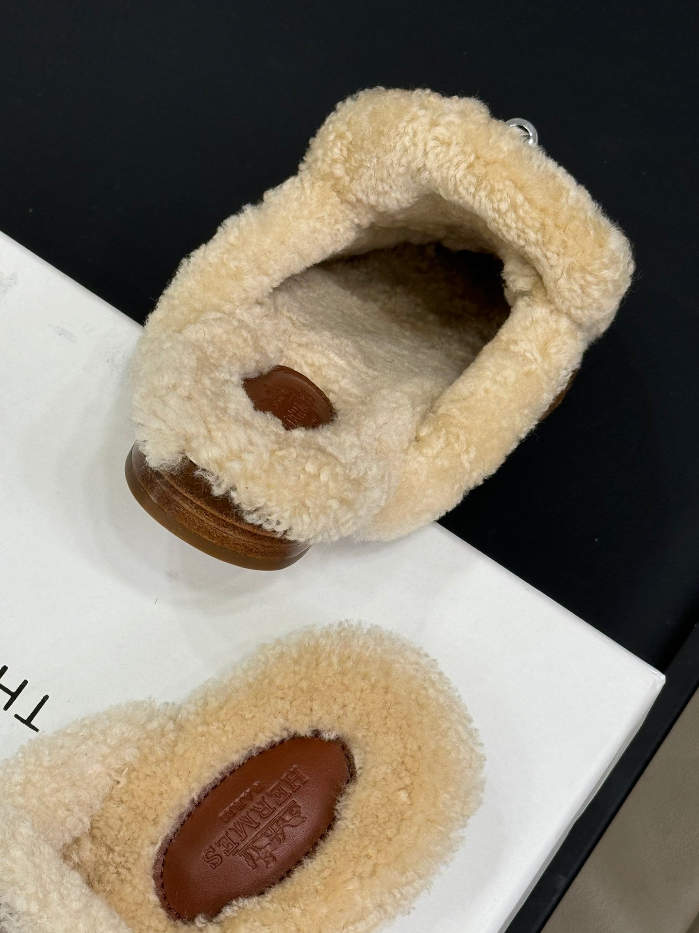 Hermès H Kelly Classic Mule Slippers – 24FW