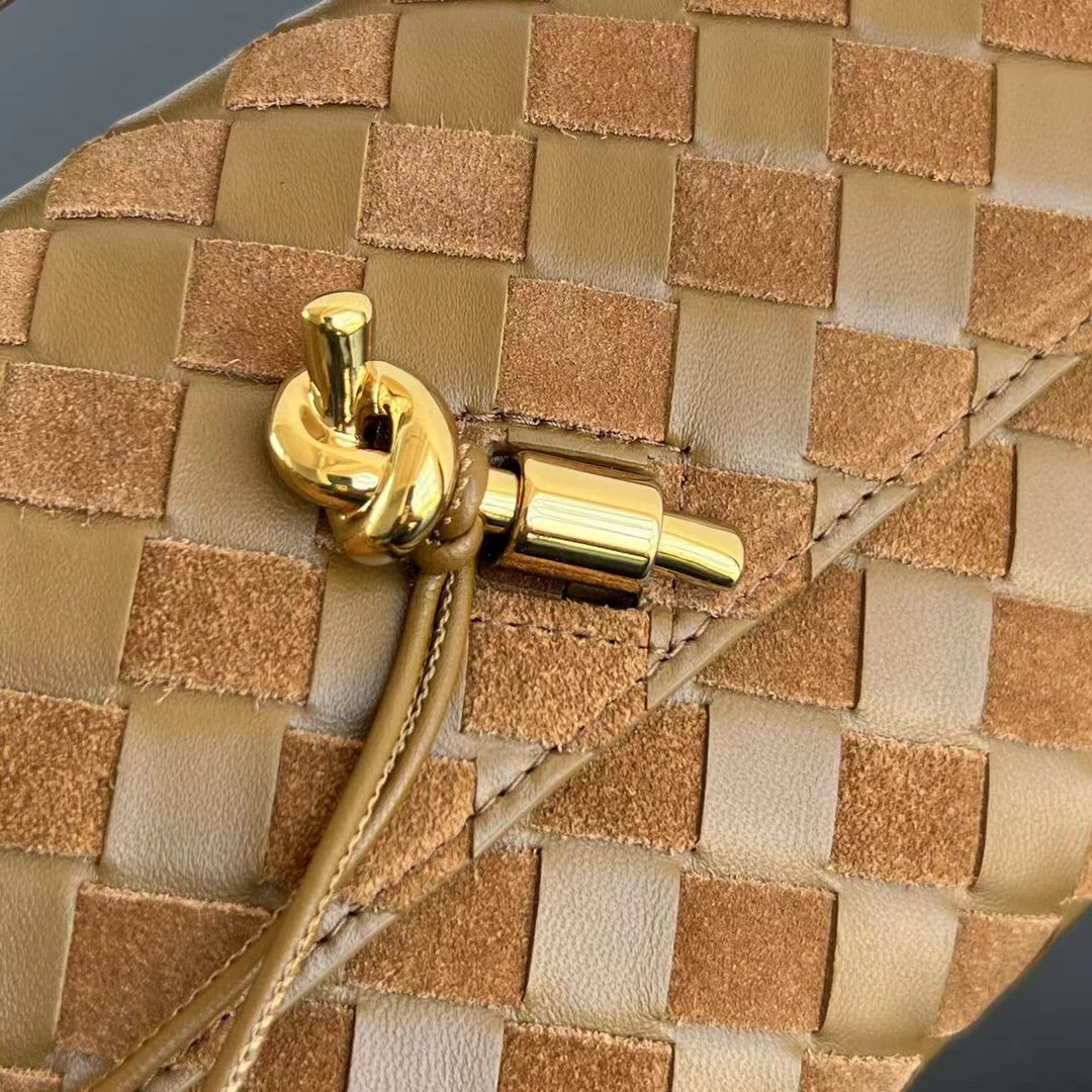 Bottega Veneta Suede Woven Clutch Bag – Autumn/Winter Collection