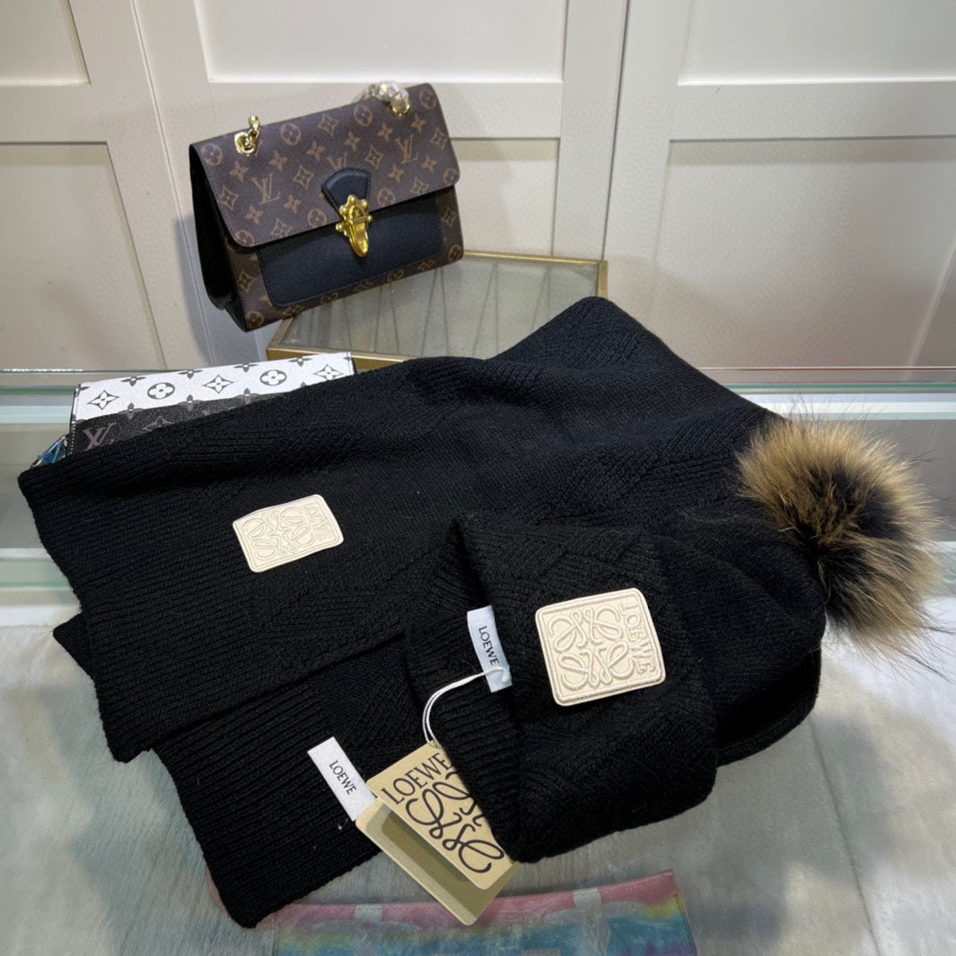 Loewe Classic Hat and Scarf Set
