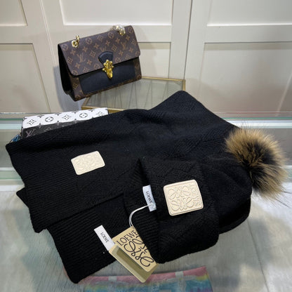 Loewe Classic Hat and Scarf Set