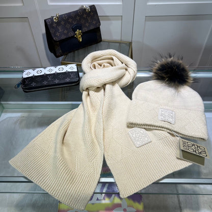 Loewe Classic Hat and Scarf Set