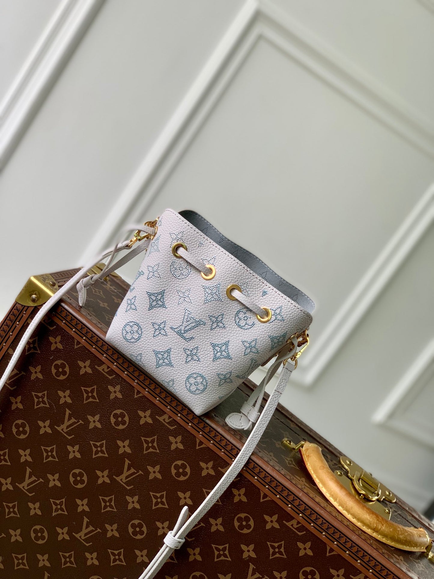 Louis Vuitton Pico Bella Monogram Handbag