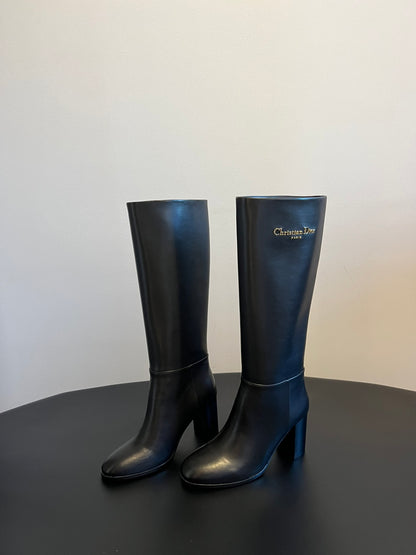 Dior Minimalist Chunky Heel Knee-High Boots – Autumn/Winter Collection