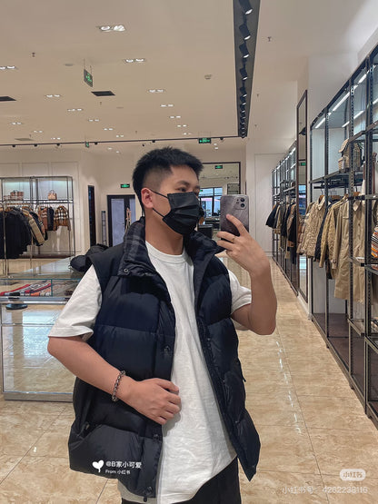 Burberry Detachable Hood Puffer Jacket – SS23