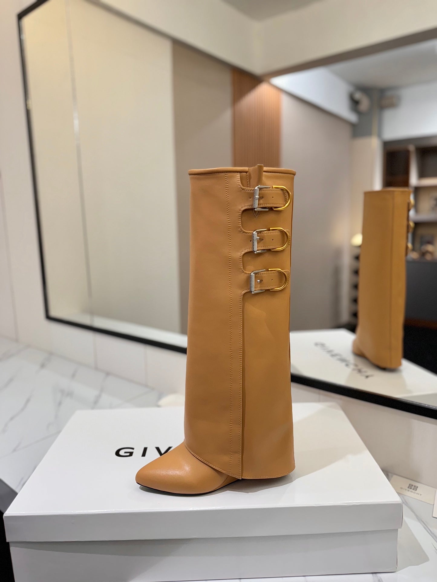 Givenchy Lock Detail Knee-High Boots – 2024 Spring/Summer Collection