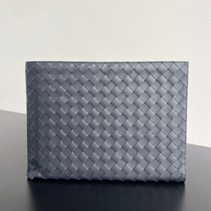 Bottega Veneta Intreccio Half-Zip Clutch Bag 607479