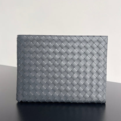 Bottega Veneta Intreccio Half-Zip Clutch Bag 607479