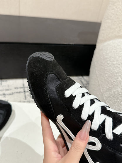 Loewe Flow Runner 2.0 Runway Sneakers – 25SS