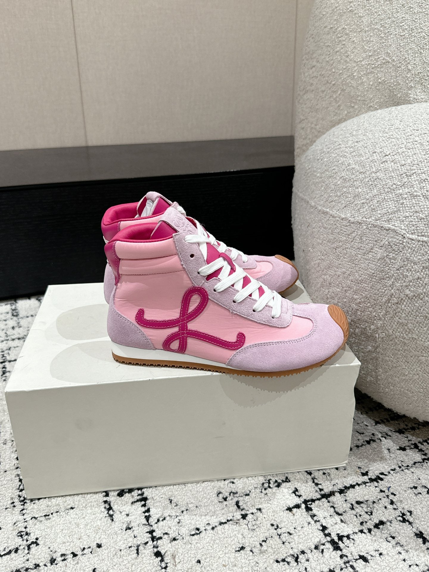 Loewe Flow Runner 2.0 Runway Sneakers – 25SS