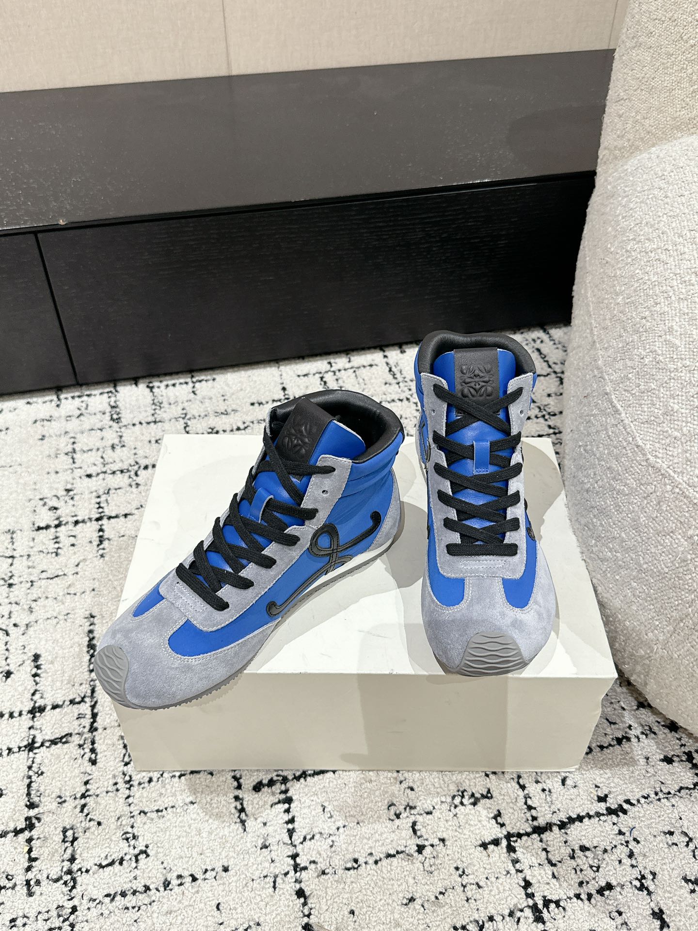 Loewe Flow Runner 2.0 Runway Sneakers – 25SS