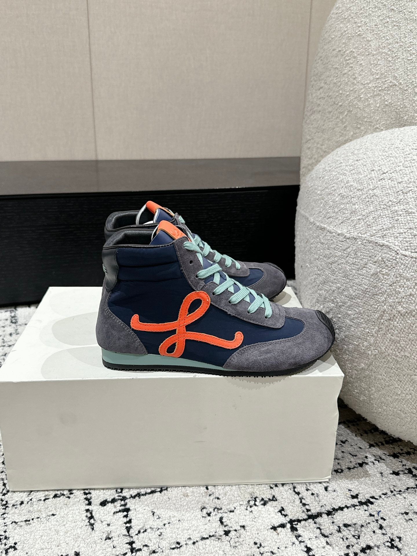 Loewe Flow Runner 2.0 Runway Sneakers – 25SS
