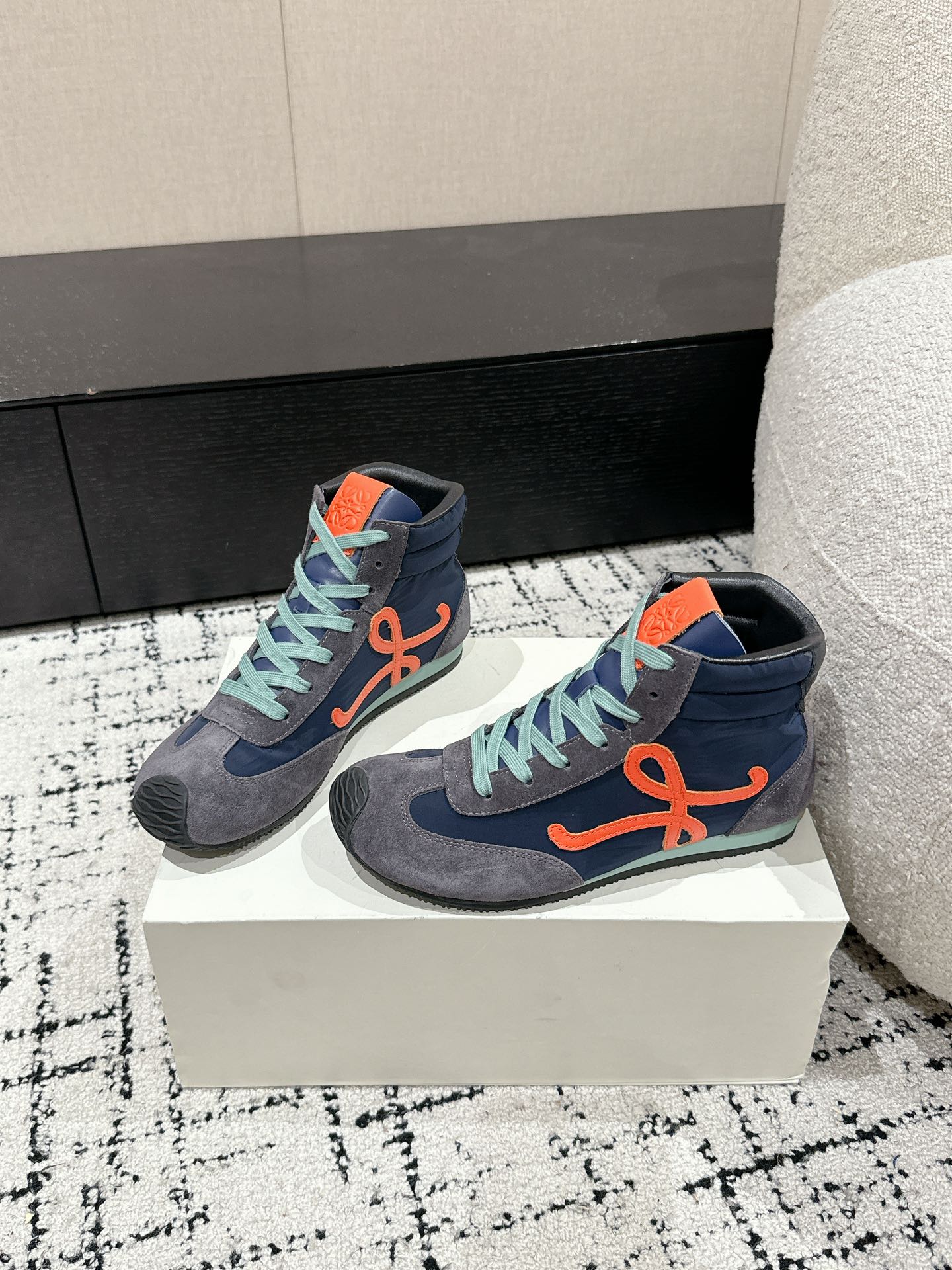 Loewe Flow Runner 2.0 Runway Sneakers – 25SS