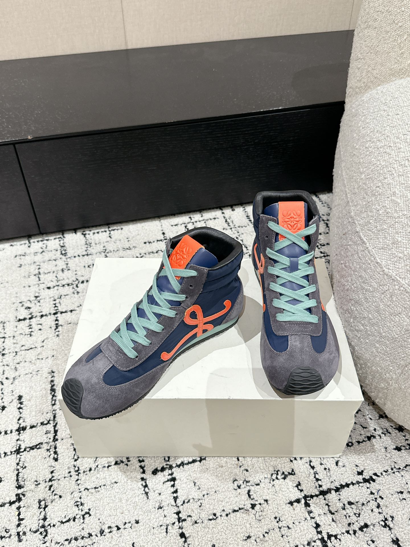Loewe Flow Runner 2.0 Runway Sneakers – 25SS
