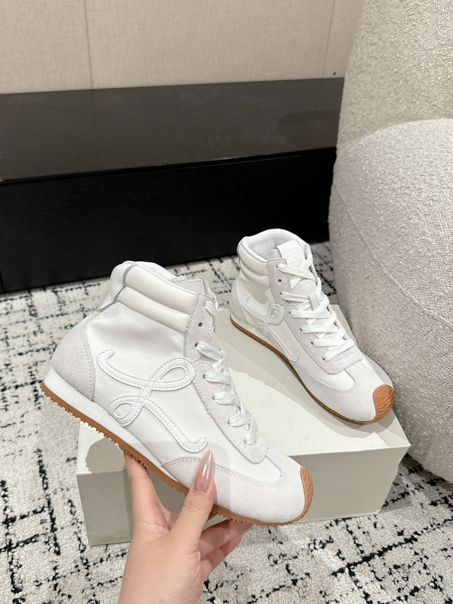 Loewe Flow Runner 2.0 Runway Sneakers – 25SS