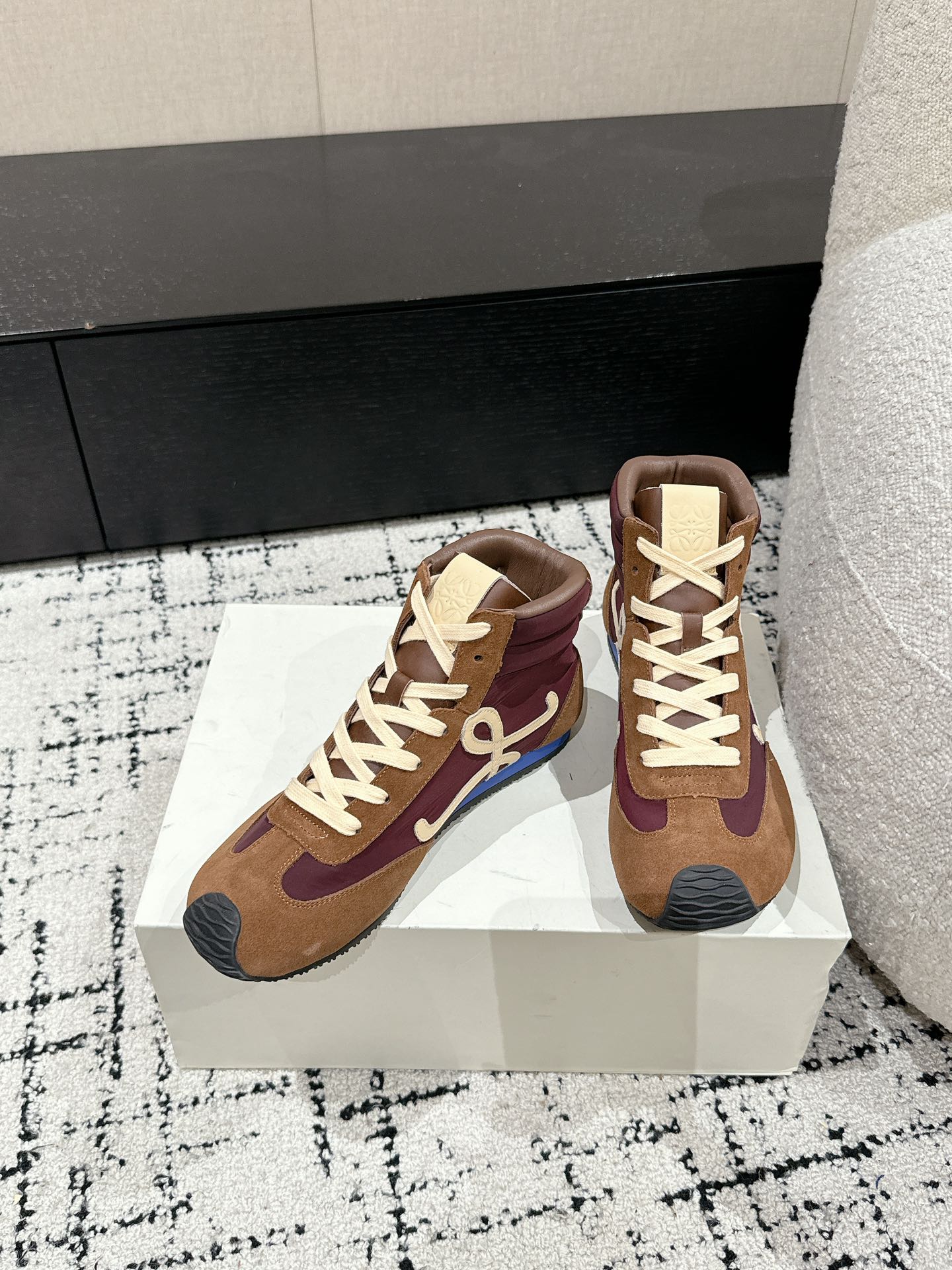 Loewe Flow Runner 2.0 Runway Sneakers – 25SS