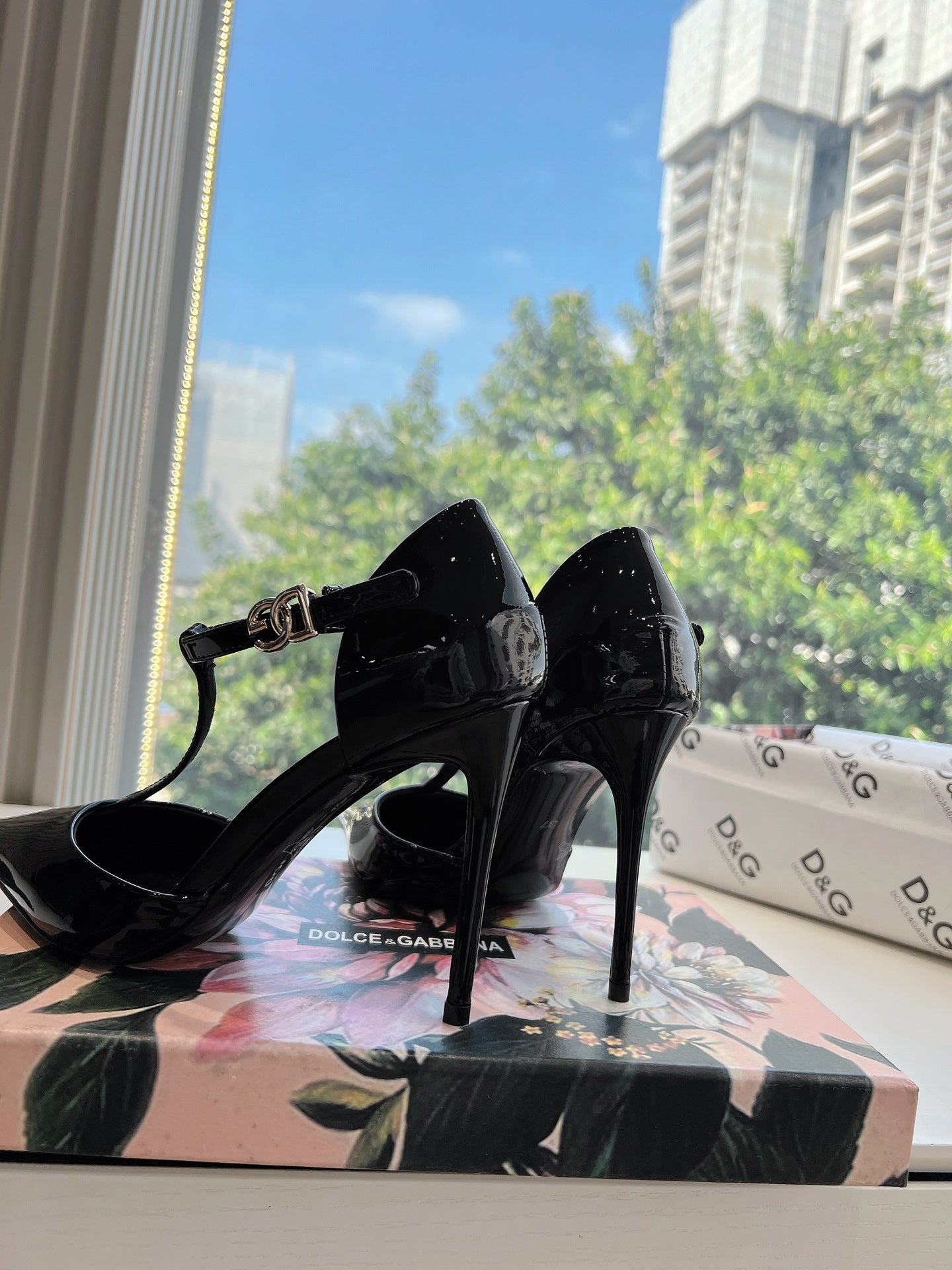 Dolce & Gabbana Patent Leather Heels – 2025 Collection