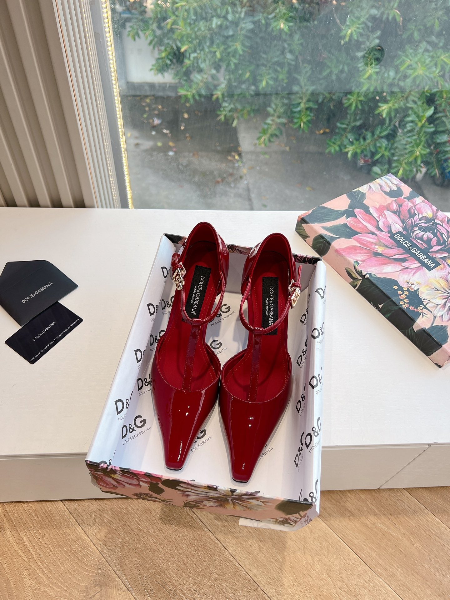 Dolce & Gabbana Patent Leather Heels – 2025 Collection