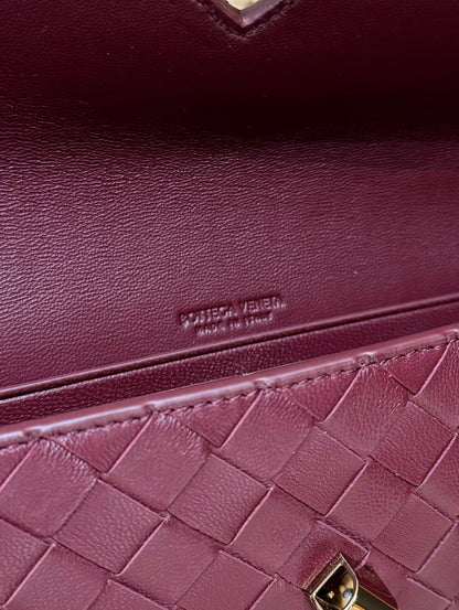 Bottega Veneta Andiamo Clutch