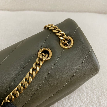 Saint Laurent Loulou Small Y-Quilted Bag