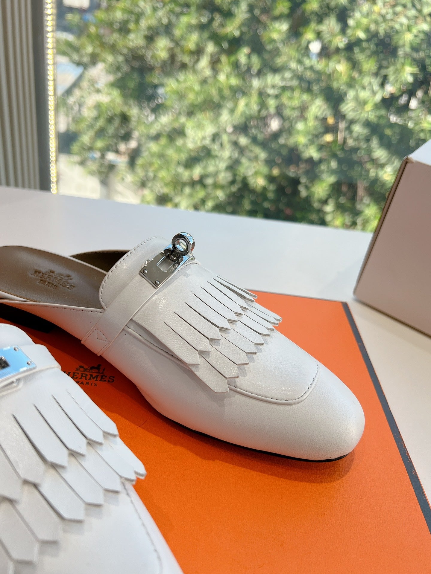 Hermès Calfskin Mules – 25SS/FW Collection