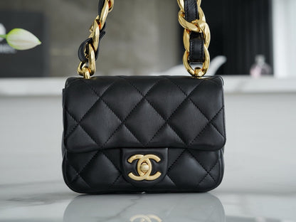Chanel 22SS Mini Thick Chain CF Shoulder Bag