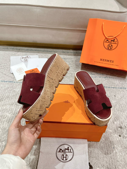 Hermès Wedge Sandals – 2024 Spring/Summer Collection