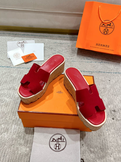 Hermès Wedge Sandals – 2024 Spring/Summer Collection