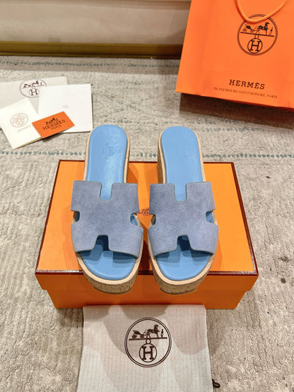 Hermès Wedge Sandals – 2024 Spring/Summer Collection