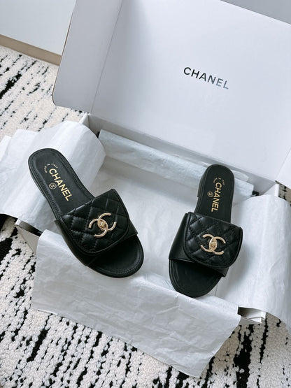 Chanel Quilted Buckle Flat Sandals – 25 Collection – Spring/Summer