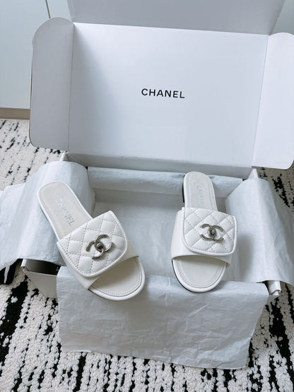 Chanel Quilted Buckle Flat Sandals – 25 Collection – Spring/Summer