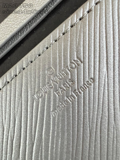 Louis Vuitton Pochette Louise Chain Bag