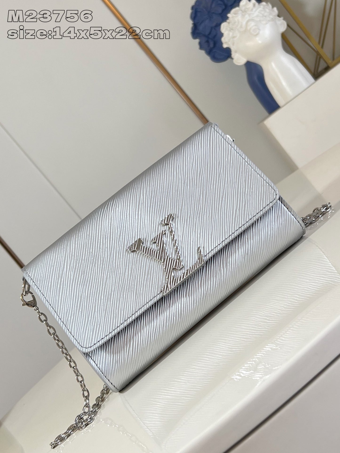Louis Vuitton Pochette Louise Chain Bag