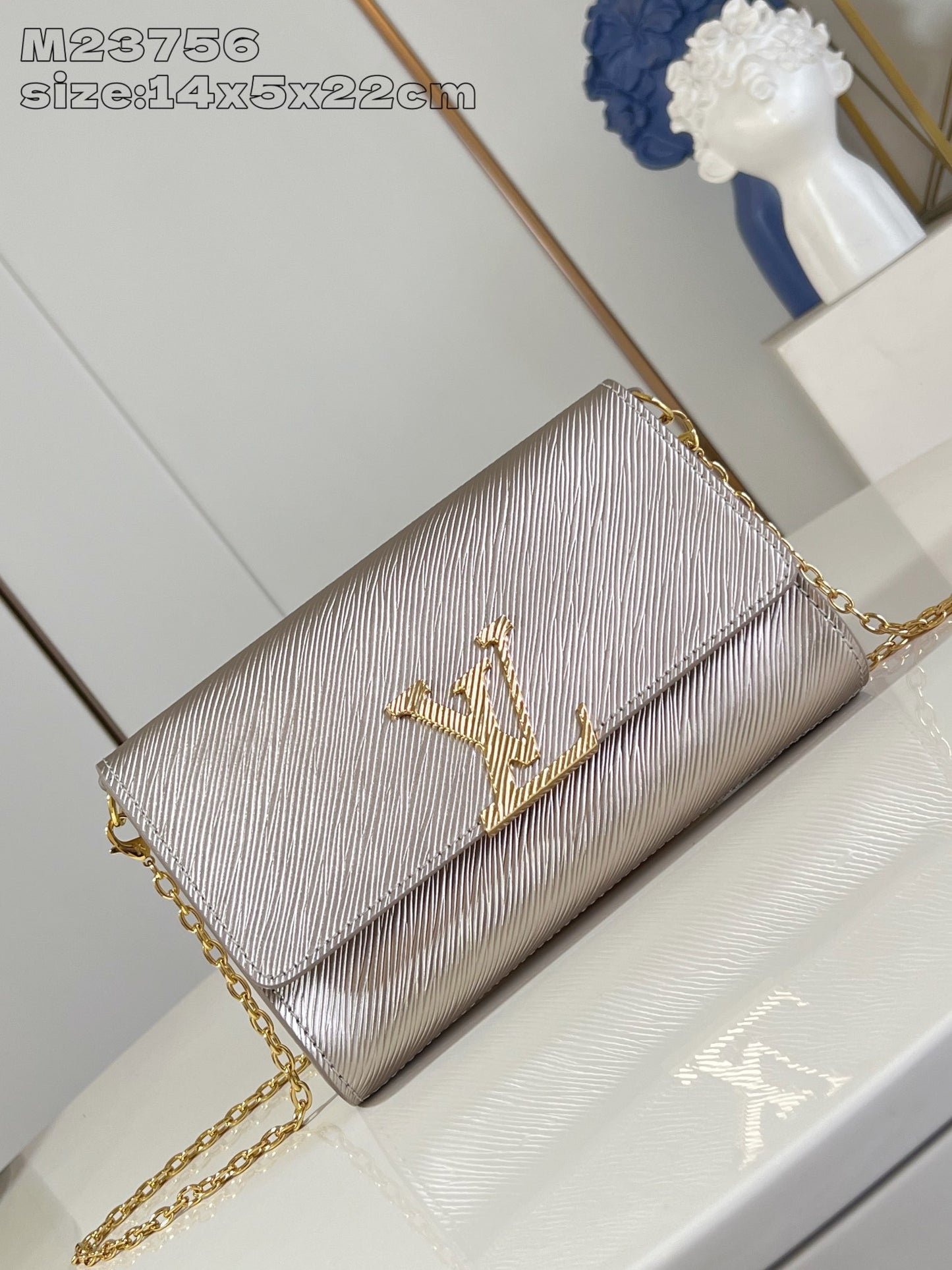 Louis Vuitton Pochette Louise Chain Bag
