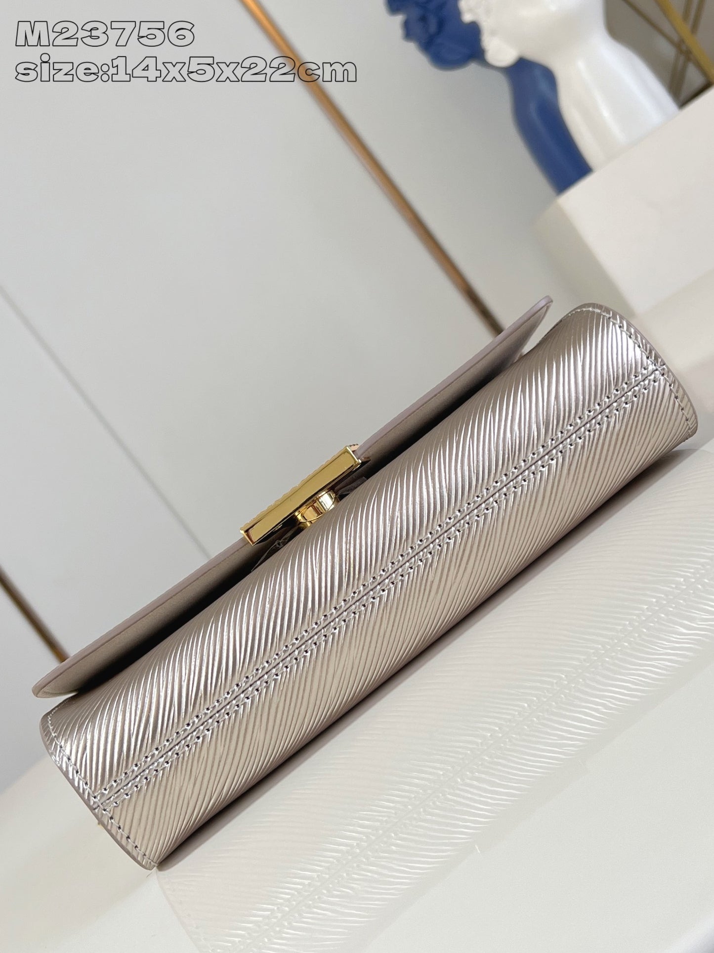 Louis Vuitton Pochette Louise Chain Bag