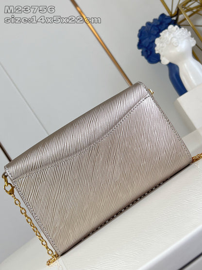 Louis Vuitton Pochette Louise Chain Bag