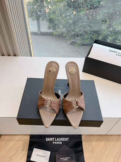 Saint Laurent Lee Metal Chain Pointed-Toe Pumps