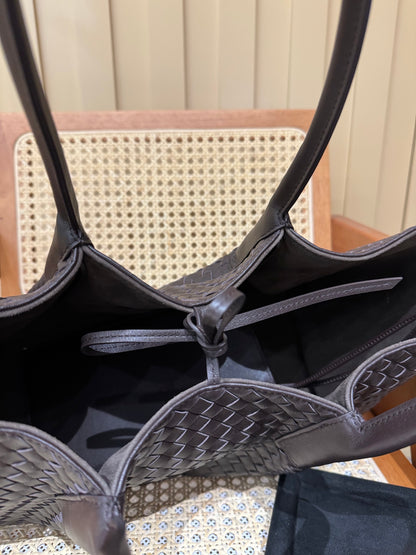 Bottega Veneta Pinacoteca Reversible Large Tote Bag