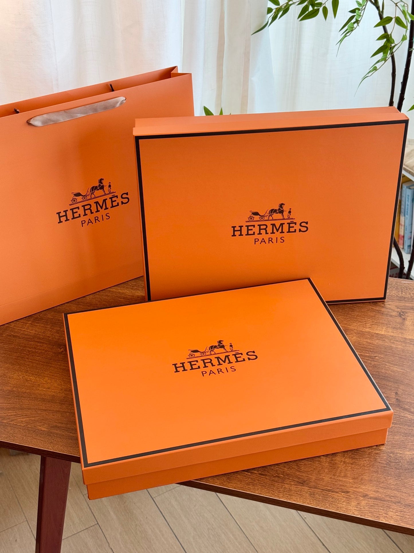 Hermès Leather Decorative Tray